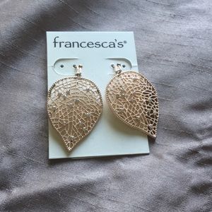 NWT - Gold Leaf Earrings